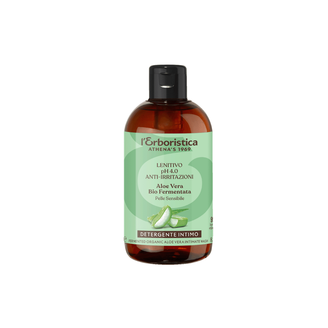 Flacone da 250ml di detergente intimo con aloe vera bio fermentata,  Questo detergente intimo è formulato con aloe vera biologica fermentata, ideale per rinfrescare e proteggere la zona intima con delicatezza, lasciando una sensazione di pulizia e comfort.